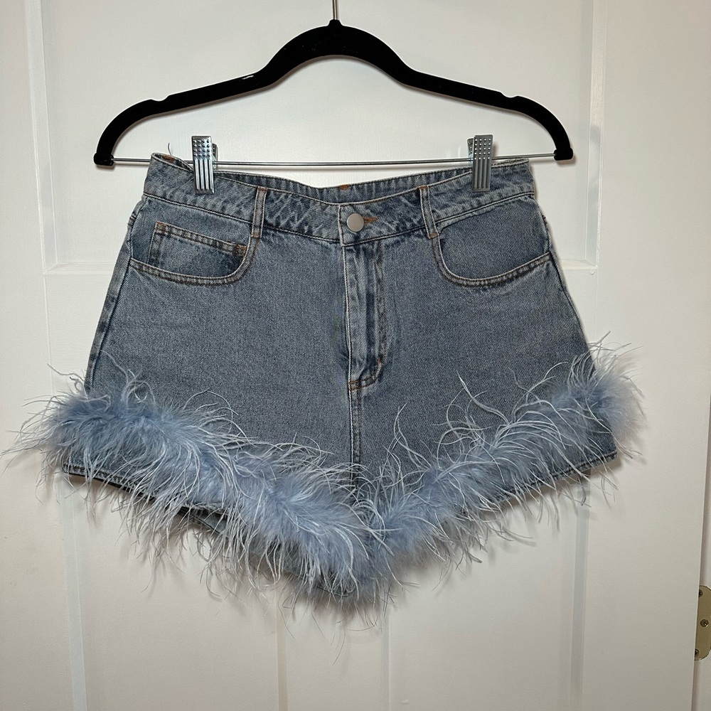 Le Lis Blue Feather Trim Jean Shorts - Picture 1 of 3